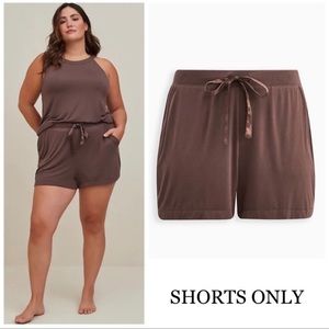 EUC torrid size 6 brown sleep short
